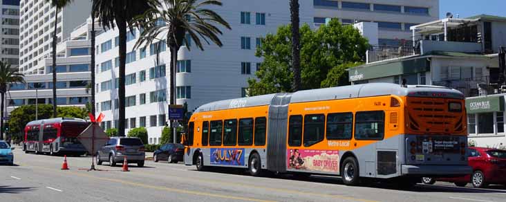 LA Metro NABI 60-BRT 9390 & 9400